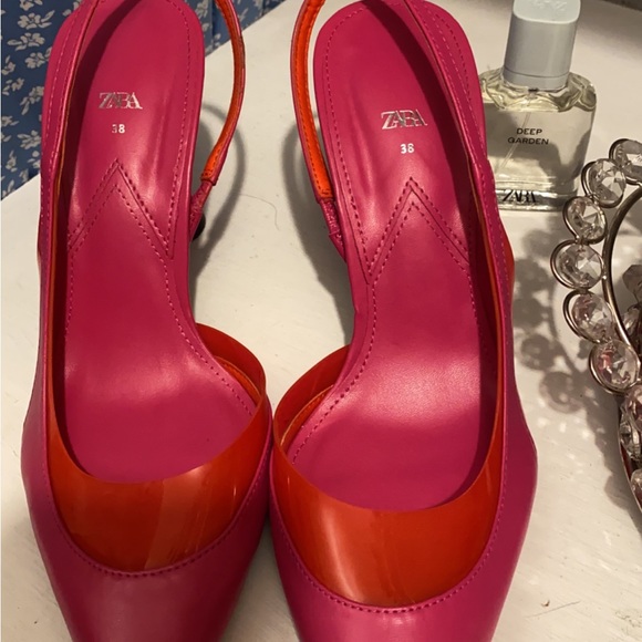 SOLD - Picture 4 of 8